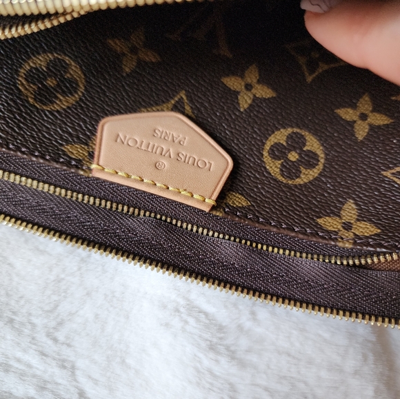 🎁SALE🎁LV world tour multipochette - Picture 9 of 14